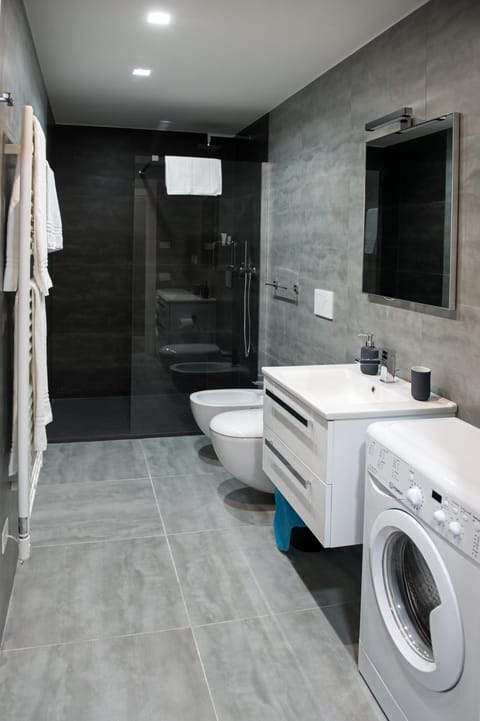 Shower, Toilet, Bathroom, bidet, washing machine