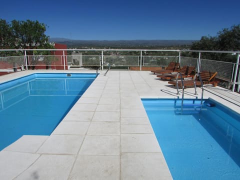 Mountain view, Swimming pool