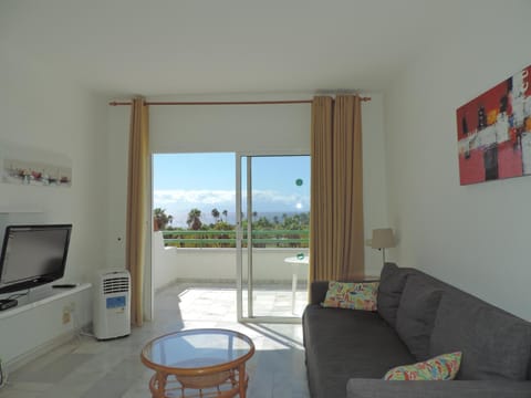 Apartment-Hotel Altamira Condo in Costa Adeje