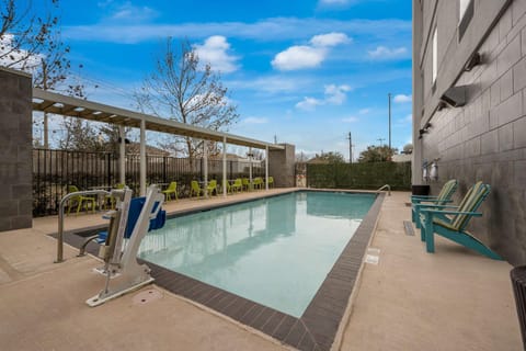 Pool view