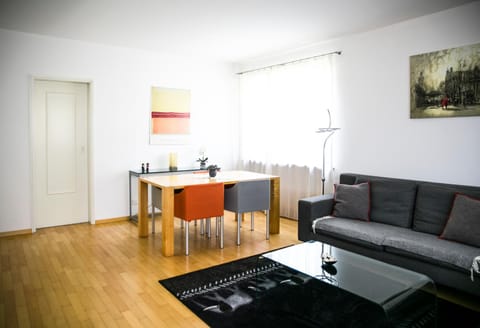 Schöne Ferienwohnung mit Panoramablick Appartamento in Ascona