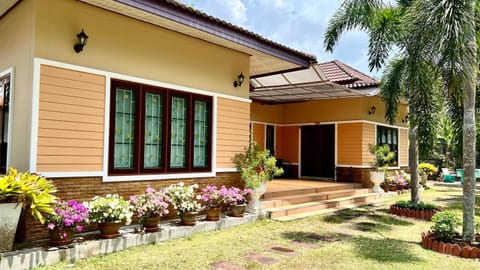 Malinee Villa Phuket House in Choeng Thale