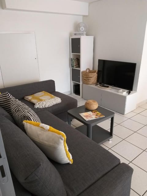 Nantes - Calme & Cosy appartement - WIFI Apartment in Nantes