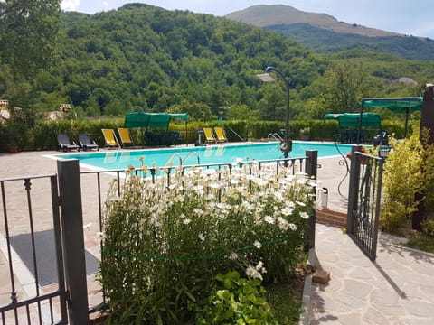 Mountain view, Pool view, Swimming pool