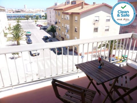 Balcony/Terrace, Street view