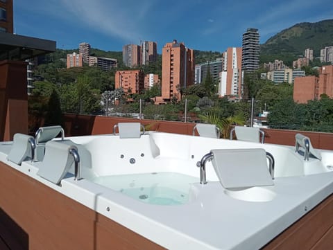 Day, Hot Tub, City view