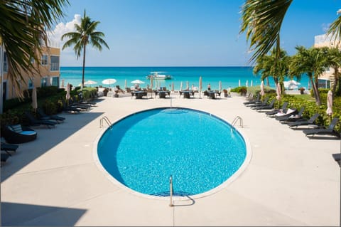 Regal Beach Club Aparthotel in Grand Cayman