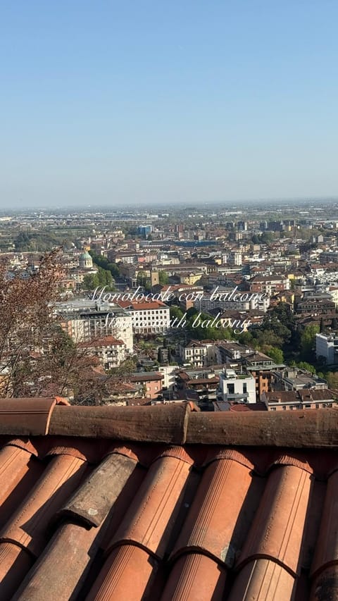 Livinn Bergamo LA MANSARDINA1 e L'AFFRESCO House in Bergamo