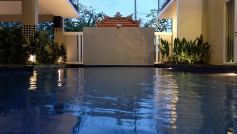 Garden, Swimming pool, Swimming pool