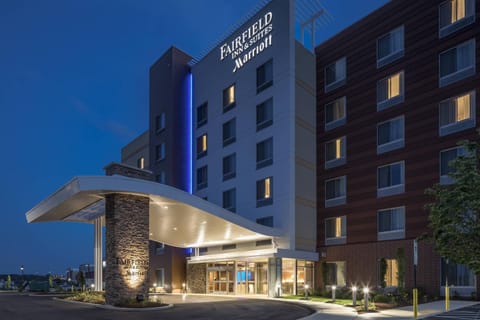 Fairfield Inn & Suites by Marriott Pittsburgh North/McCandless Crossing Hotel in Allegheny River
