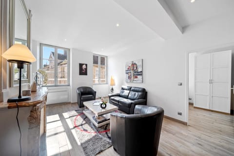 Le Beau Carnot - Appartement en Hypercentre de Beaune Apartment in Beaune