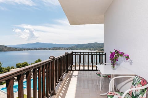 Theoxenia Apartments Bed and Breakfast in Halkidiki