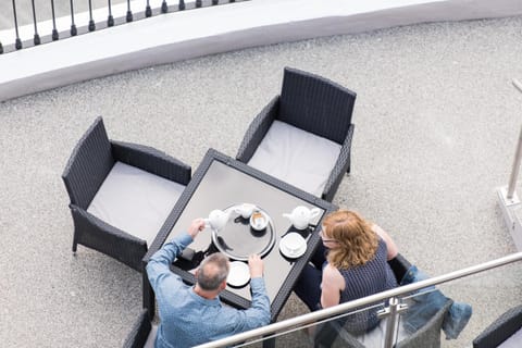 Coffee/tea facilities, Balcony/Terrace, Seating area