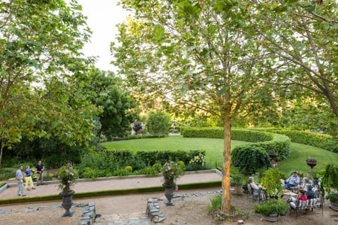 Garden, Balcony/Terrace