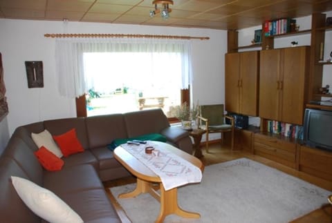 TV and multimedia, Living room, Photo of the whole room, Seating area