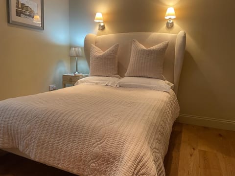 Ty Llew Lodge Bed and Breakfast in Abergavenny