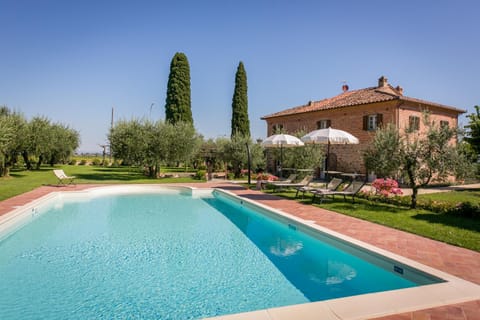 Facade/entrance, Garden, Swimming pool, Swimming pool
