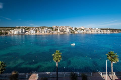 Neighbourhood, Balcony/Terrace, Beach, Sea view