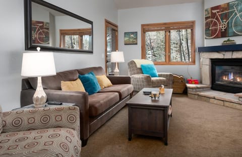 Riverbend Crosscut Run Condo: Great Lift/Town Access Apartment in Breckenridge
