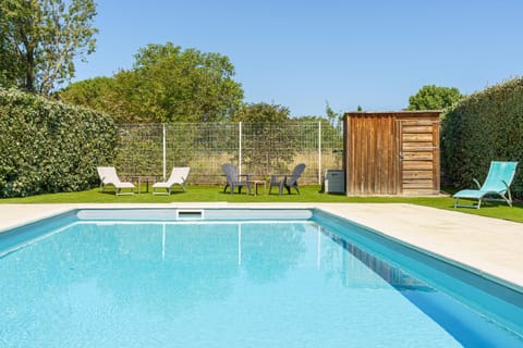 Garden, Garden view, Pool view, Swimming pool, sunbed