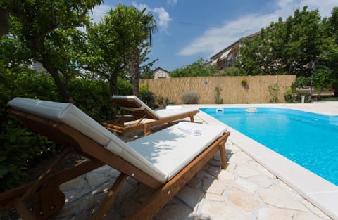 Swimming pool, Swimming pool