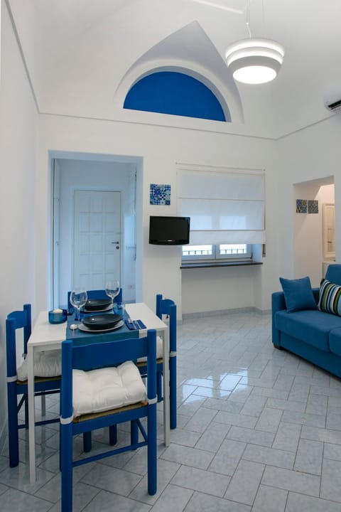 Capri Blue Apartment in Marina Grande