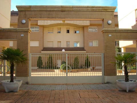 Facade/entrance, Spring, Off site, Day