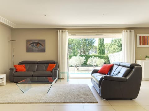 Villa Jasmin Regusse Villa in French Riviera