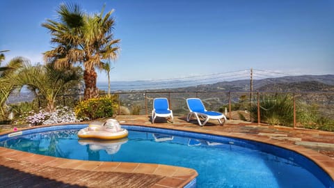 Garden view, Mountain view, Pool view, Swimming pool