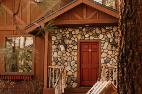 Black Bear Lodge Hotel in South Lake Tahoe
