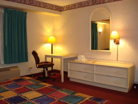 O'Hare Inn & Suites Hotel in Schiller Park