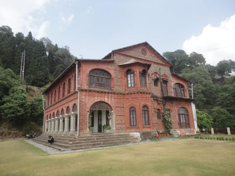 Raghu Vilas Hotel in Uttarakhand
