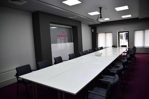 Meeting/conference room