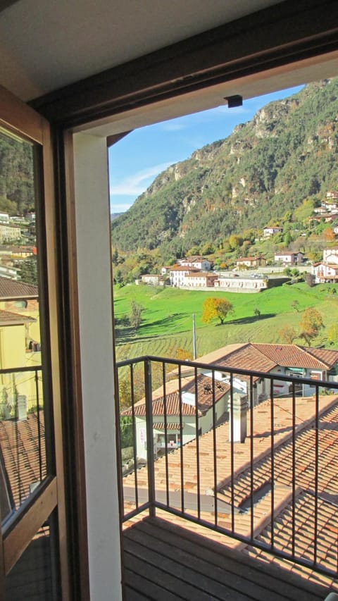 Balcony/Terrace, Other, City view, Mountain view