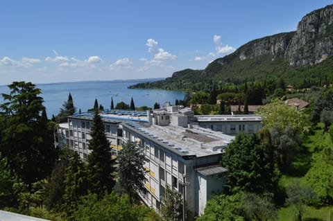 Bird's eye view, Garden view, Lake view, Mountain view