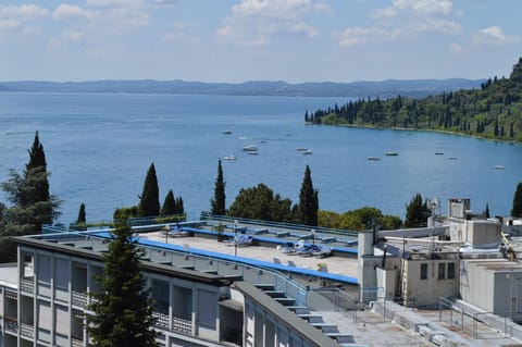 Nearby landmark, Bird's eye view, Balcony/Terrace, Lake view