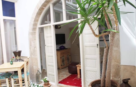 Jennat El Mossafir-Riad privé avec services Riad in Essaouira