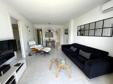 Vivalidays Yolanda Apartment in Calella