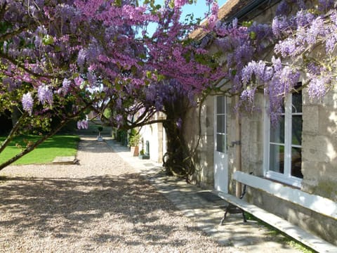 Le Grand Saint-Marc Bed and Breakfast in Vendôme