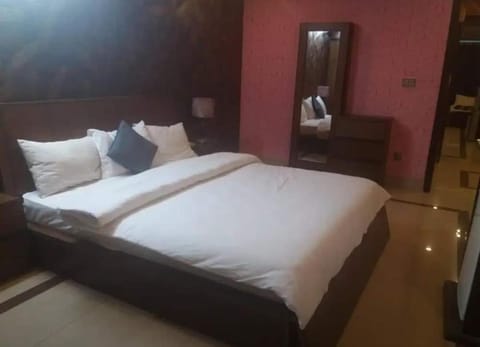Pyramid International Guest House Bed and Breakfast in Islamabad