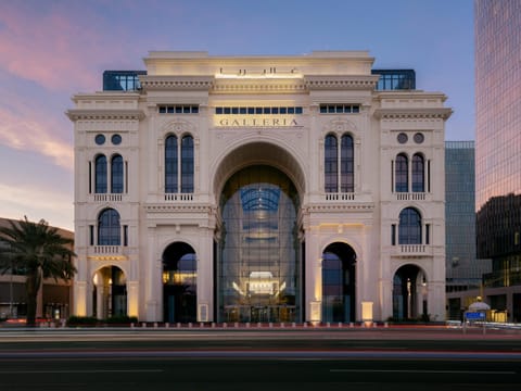 Property building, Day, Landmark view, Time of day