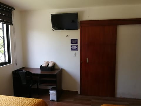 Chapelet Hostal Bed and Breakfast in Quito