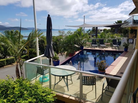 Sunlit Waters Studio Apartments Appartement-Hotel in Airlie Beach