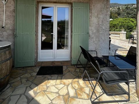 Appartement en Rez de Villa Beausite Condo in Mandelieu-La Napoule