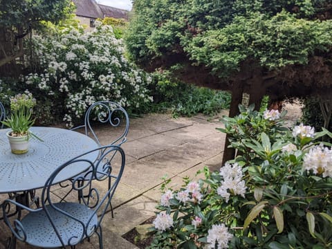 Granary Cottage House in Wychavon District