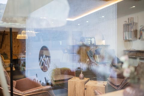 Communal lounge/ TV room, Seating area