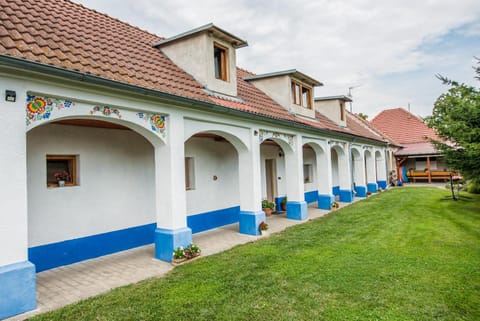 Facade/entrance, Garden, Garden view