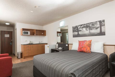 Belconnen Way Hotel & Serviced Apartments Hôtel in Canberra