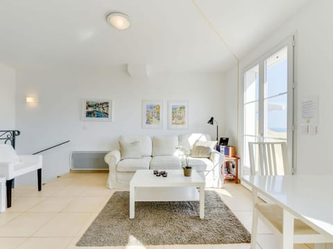 Holiday Home Le Belvédère by Interhome House in Cavalaire-sur-Mer