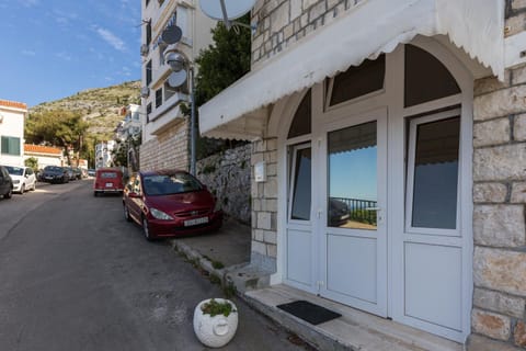 Studio Adriatic View Apartment in Dubrovnik